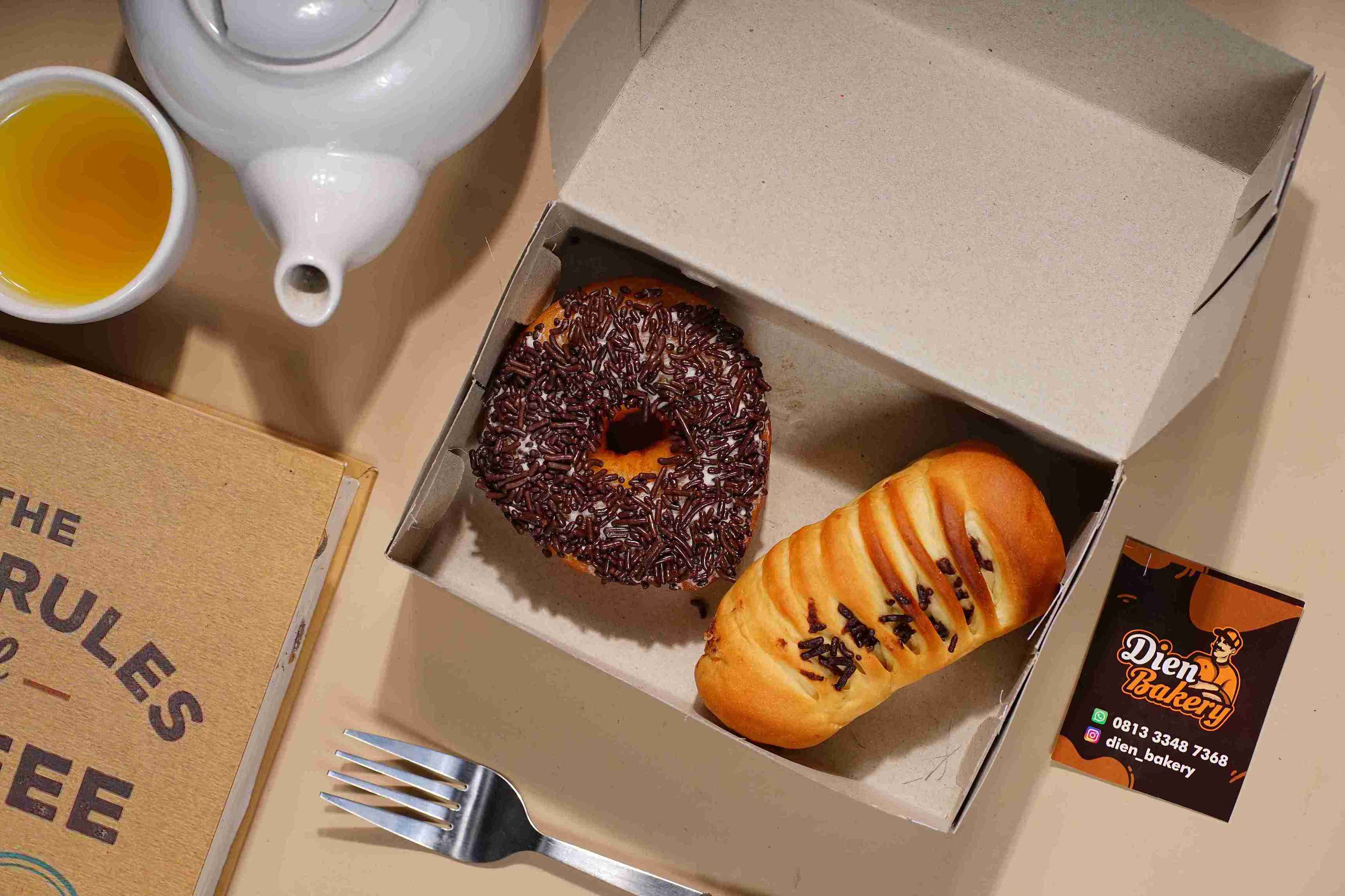 donat-mesis-dan-pisang-coklat